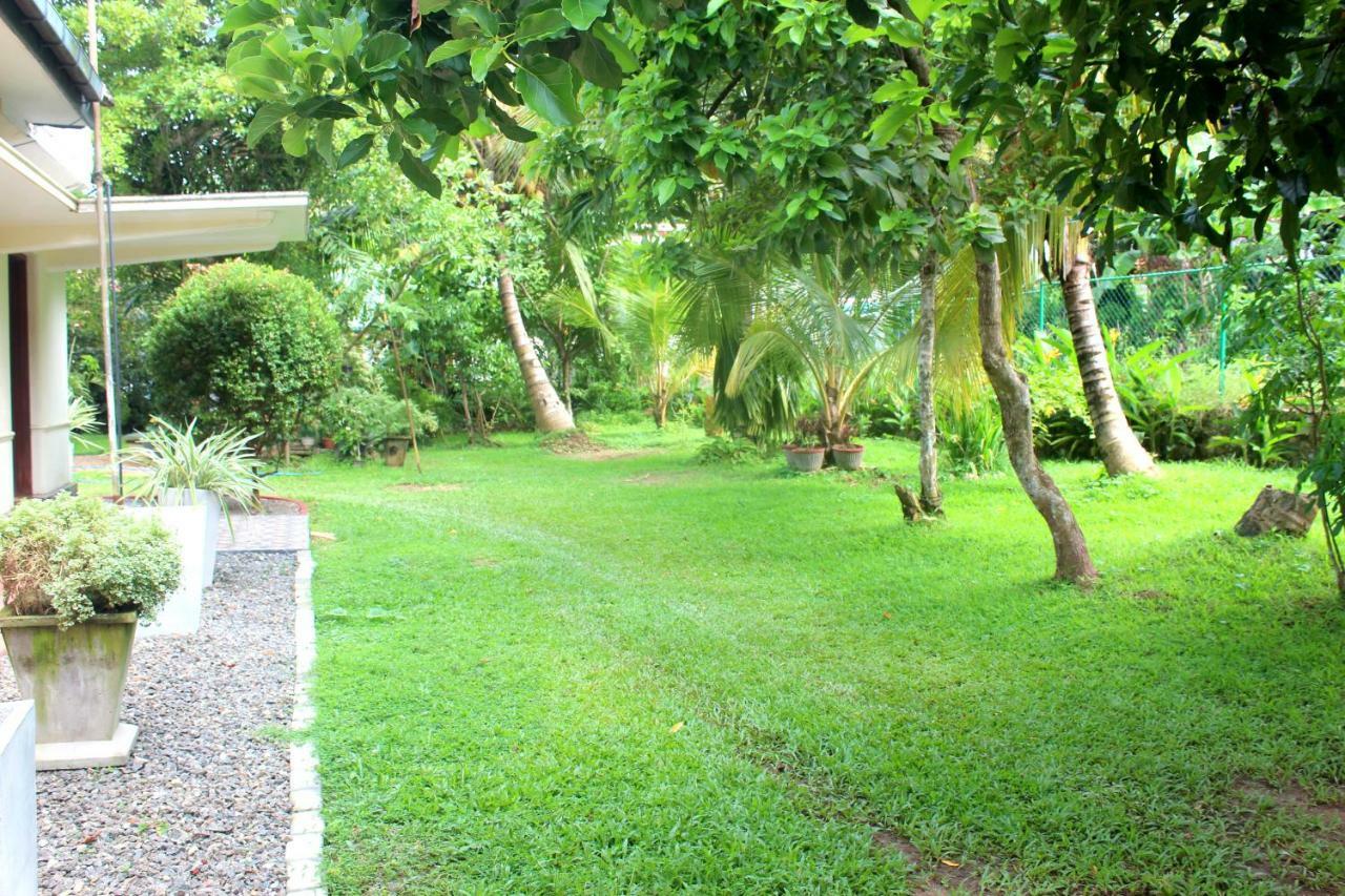 Sawanga Home Stay Weligama Kültér fotó